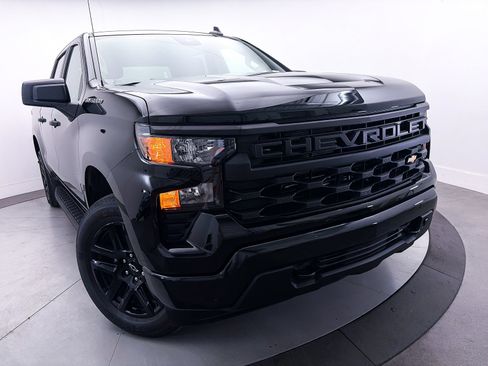 Used 2024 Chevrolet Silverado 1500 Custom AWD/4WD image 7