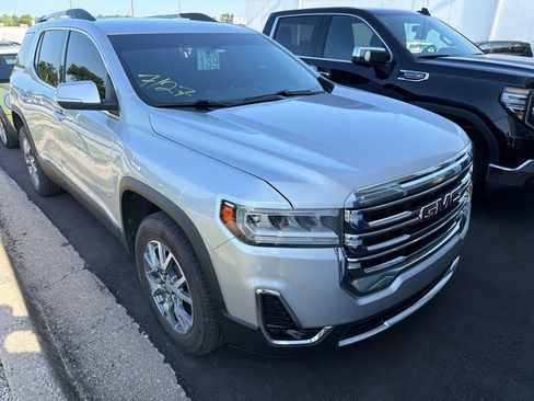Used 2020 GMC Acadia SLT FWD image 1