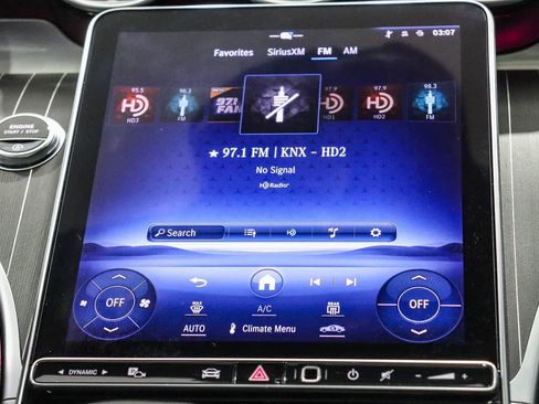 Used 2023 Mercedes-Benz C 300 Sedan image 15