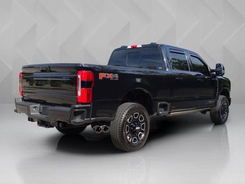 Used 2025 Ford F350 Platinum AWD/4WD image 5