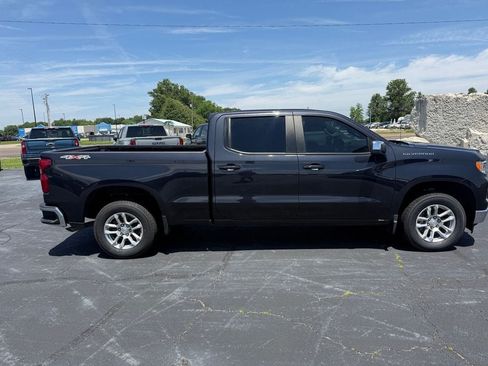 Used 2023 Chevrolet Silverado 1500 LT AWD/4WD image 28
