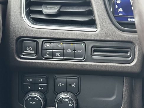 Certified 2022 Chevrolet Tahoe LT w/ Luxury Package image 30