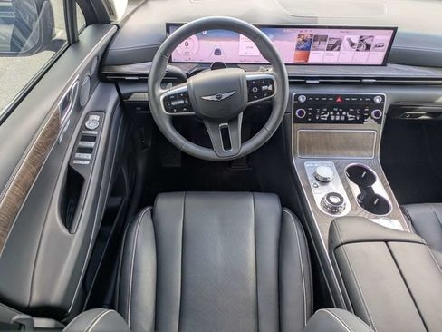 Used 2025 Genesis GV80 3.5T Advanced AWD/4WD image 17