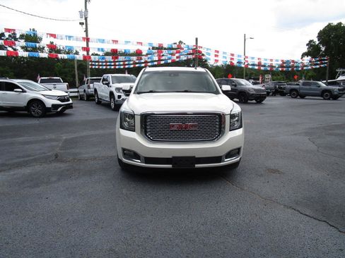 Used 2015 GMC Yukon Denali w/ Touring Package RWD image 6