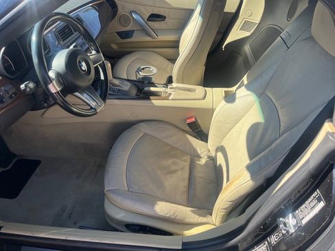Used 2003 BMW Z4 2.5i image 5