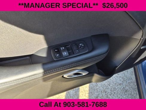 Used 2023 Dodge Challenger SXT image 22