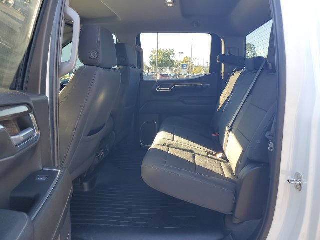 Used 2024 Chevrolet Silverado 1500 LT RWD image 11