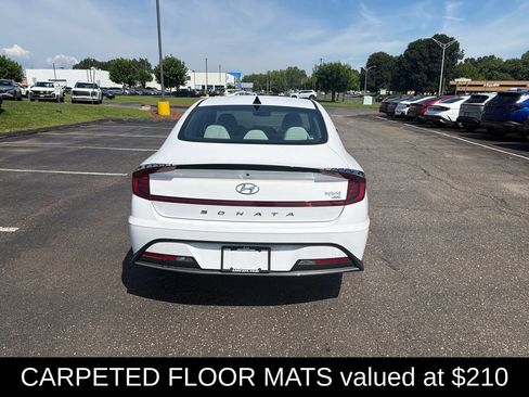 Used 2023 Hyundai Sonata Blue FWD image 4