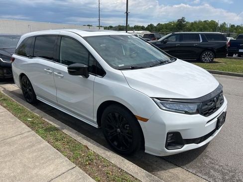 Used 2025 Honda Odyssey Sport-L image 2