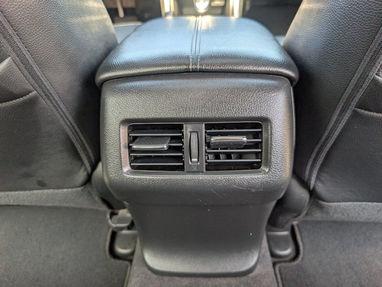 Used 2017 Honda Accord Touring image 7