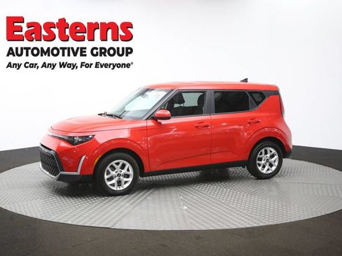 Used 2024 Kia Soul LX w/ Option Group 015 FWD image 57
