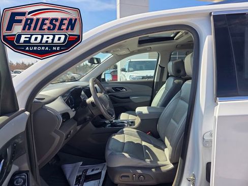 Used 2019 Chevrolet Traverse Premier AWD/4WD image 12