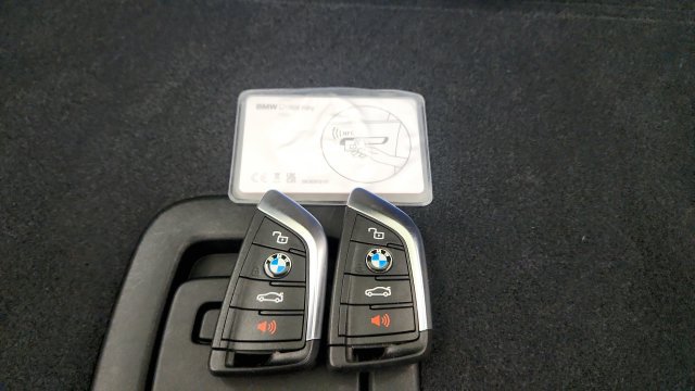 Used 2025 BMW X4 xDrive30i AWD/4WD image 89