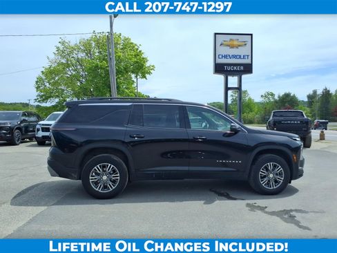 Used 2025 Chevrolet Traverse LT AWD/4WD image 4