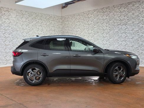 New 2026 Ford Escape ST-Line w/ Tech Pack #1 FWD image 9