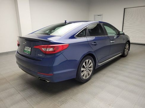 Used 2016 Hyundai Sonata Sport w/ Option Group 1V FWD image 9