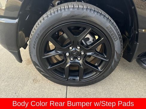 Used 2023 RAM 1500 Laramie image 32