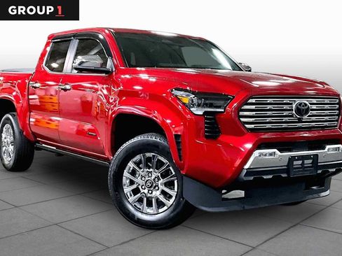 Certified 2025 Toyota Tacoma Limited AWD/4WD image 3