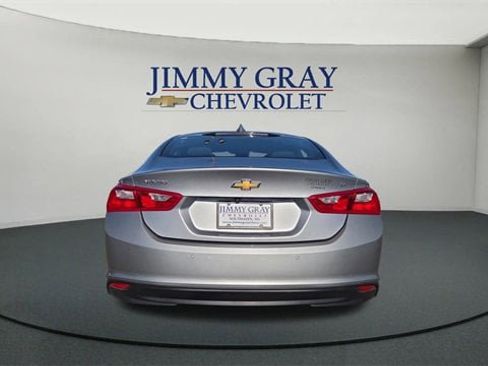 Used 2024 Chevrolet Malibu LT image 4