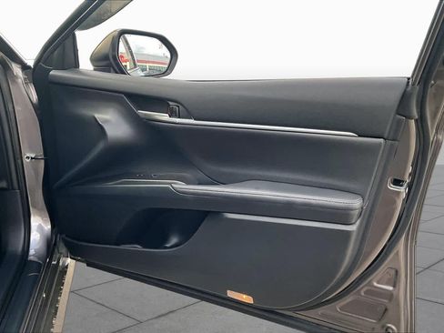 Used 2023 Toyota Camry XLE w/ Navigation Package FWD image 20