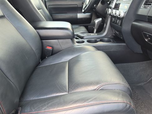 Used 2020 Toyota Sequoia TRD Pro AWD/4WD image 15