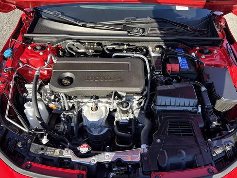 Used 2025 Honda Civic Sport image 36