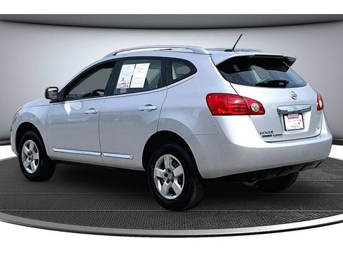 Used 2015 Nissan Rogue S w/ Convenience Package AWD/4WD image 17