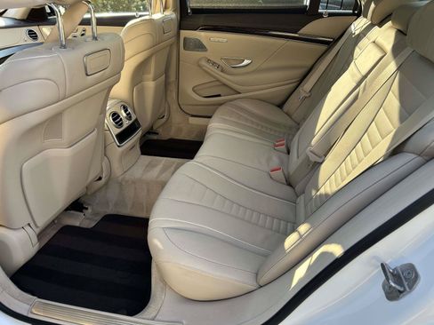 Used 2019 Mercedes-Benz S 560 4MATIC Sedan image 37