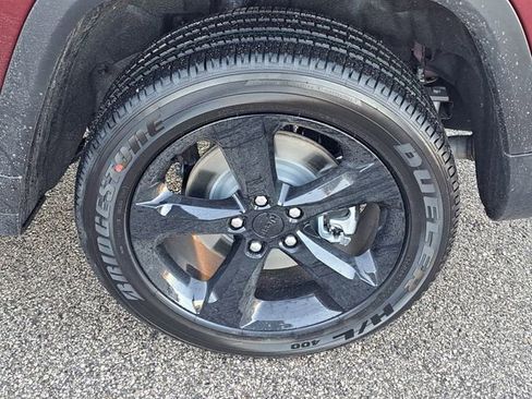 New 2025 Jeep Grand Cherokee L Altitude image 28