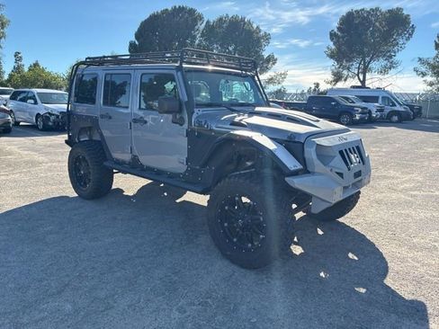 Used 2016 Jeep Wrangler Unlimited Sahara w/ Connectivity Group image 2