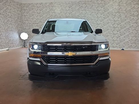 Used 2019 Chevrolet Silverado 1500 W/T AWD/4WD image 2