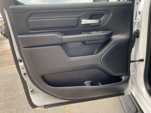 New 2026 RAM 1500 Express AWD/4WD image 10