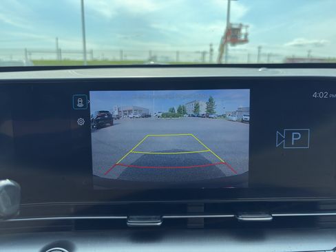 Used 2024 Hyundai Kona SEL AWD/4WD image 14