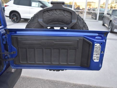 Used 2020 Jeep Wrangler Unlimited Rubicon image 45