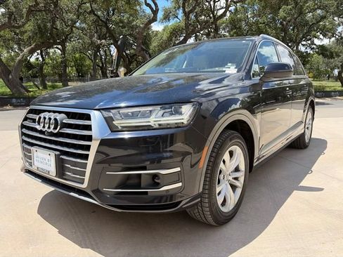 Used 2017 Audi Q7 3.0T Premium Plus w/ Premium Plus Package AWD/4WD image 2