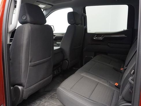 Used 2024 GMC Sierra 1500 Elevation image 31