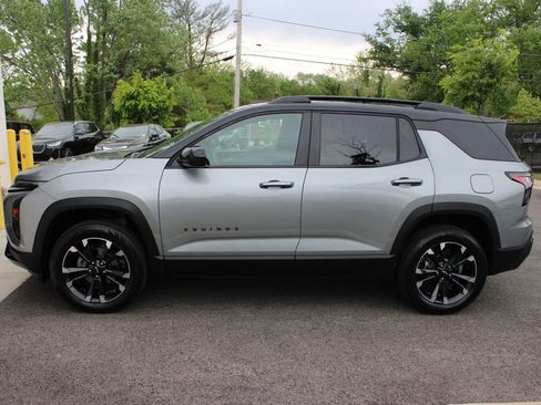 Used 2025 Chevrolet Equinox RS image 11