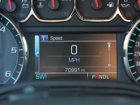 Used 2018 Chevrolet Tahoe LS w/ Skid Plate Package AWD/4WD image 29