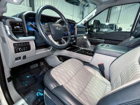 Used 2023 Ford F350 Limited w/ FX4 Off-Road Package AWD/4WD image 18