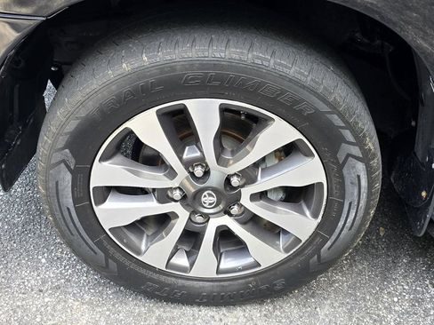 Used 2018 Toyota Sequoia Limited w/ Safety & Convenience Package RWD image 37