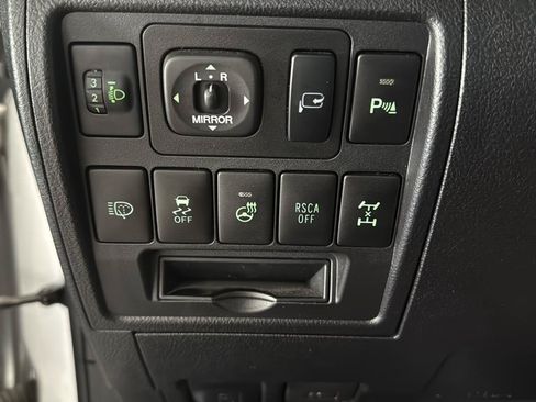Used 2013 Toyota Land Cruiser AWD/4WD image 14