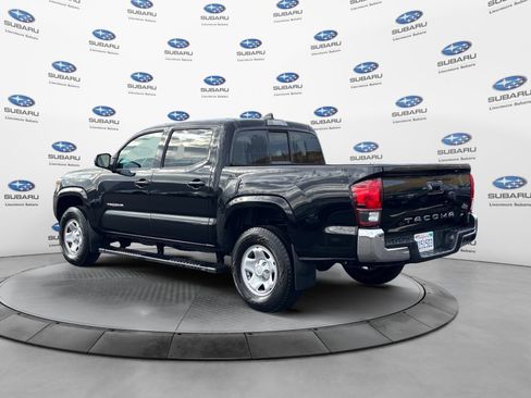Used 2021 Toyota Tacoma SR5 RWD image 4