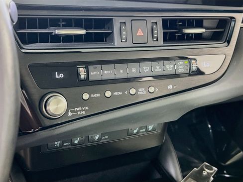 Used 2023 Lexus ES 350 w/ Premium Package FWD image 15