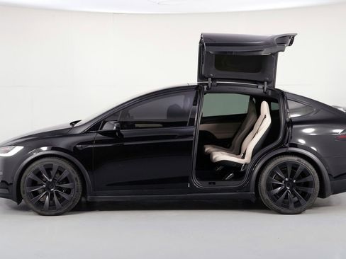 Used 2023 Tesla Model X image 51