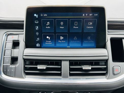 Used 2023 Chevrolet Tahoe Z71 w/ Luxury Package AWD/4WD image 6