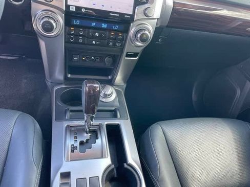 Used 2022 Toyota 4Runner Limited AWD/4WD image 20