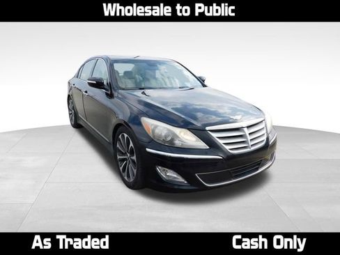 Used 2013 Hyundai Genesis 5.0 R-Spec image 1