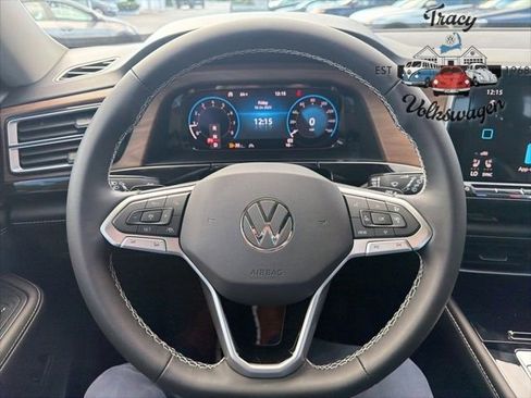 New 2026 Volkswagen Atlas SE image 10