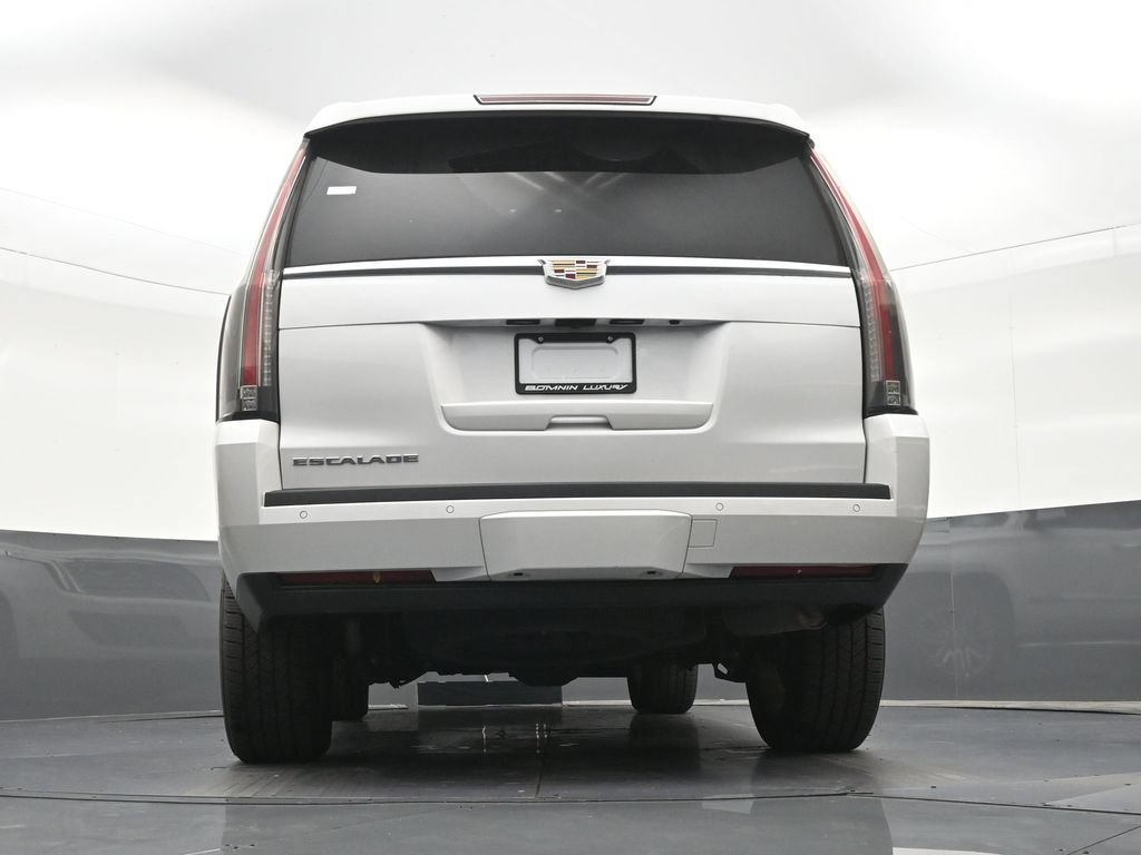Used 2020 Cadillac Escalade 2WD image 27