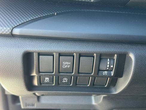 Used 2022 Subaru Forester AWD/4WD image 33